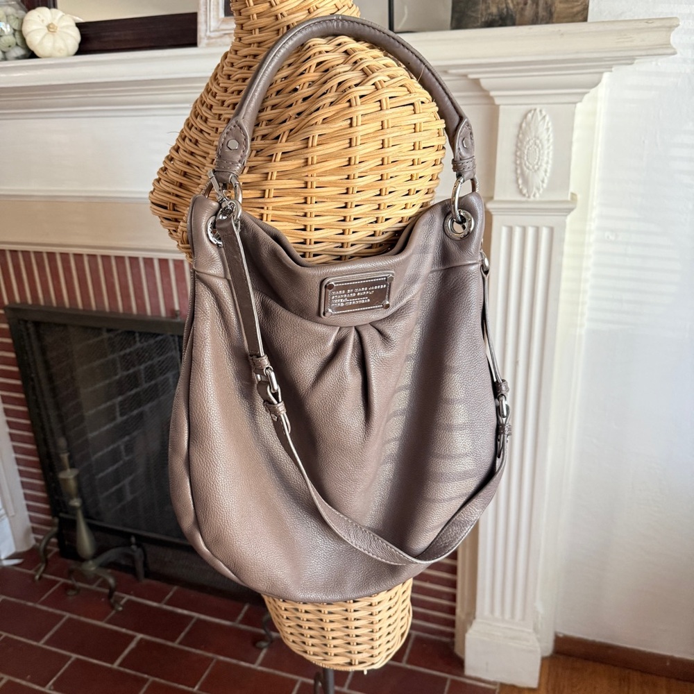 Marc by Marc Jacob’s gray classic Q hillier hobo bag
